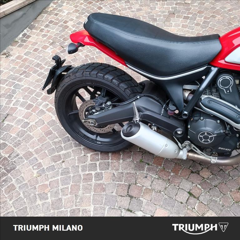 DUCATI Scrambler 800 Icon Red