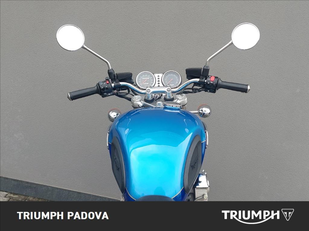 TRIUMPH Thunderbird 900 