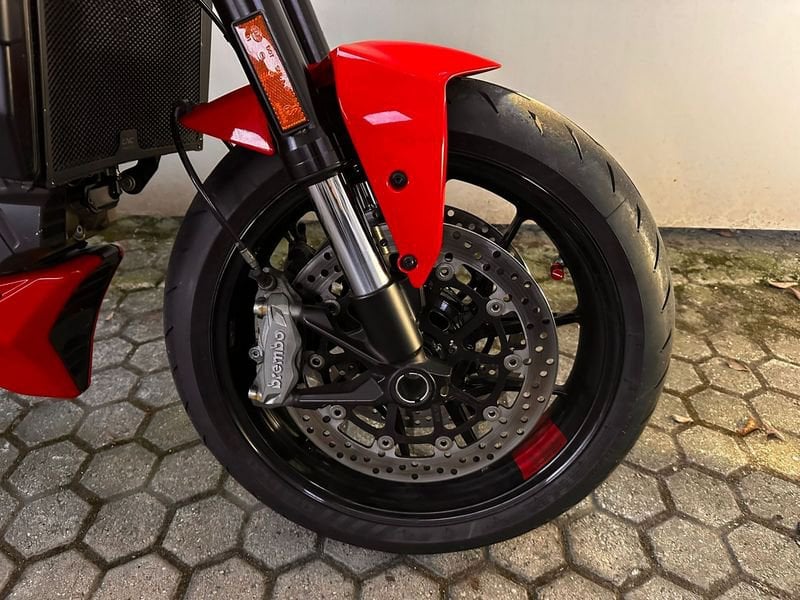 DUCATI Monster 937 plus Red
