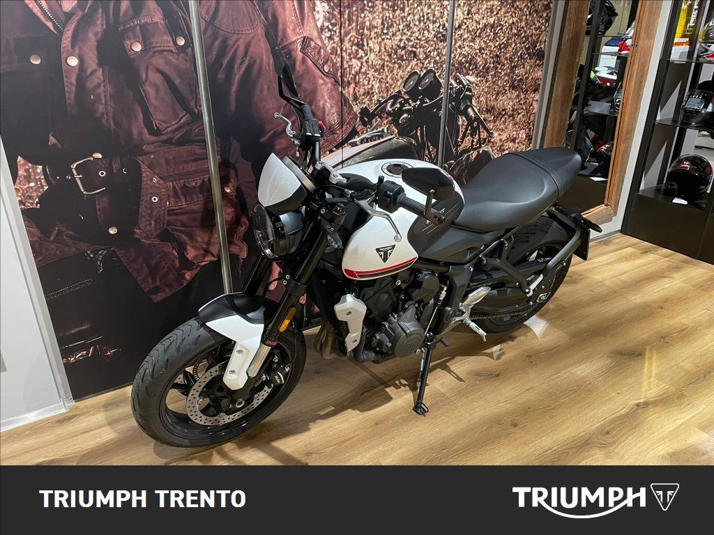 TRIUMPH Trident 660 Abs #2