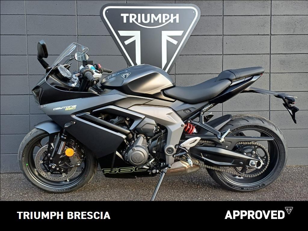 TRIUMPH Daytona 660 Abs
