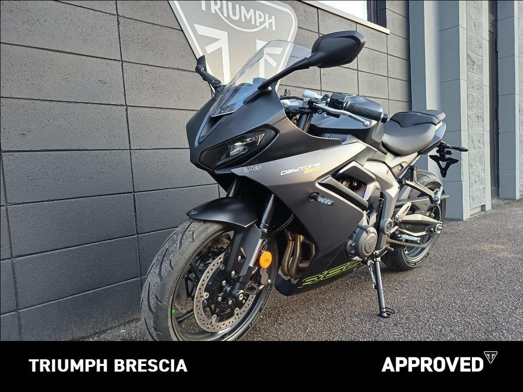TRIUMPH Daytona 660 Abs