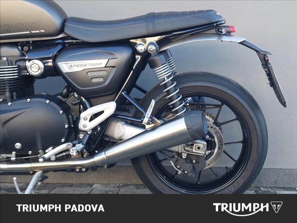 TRIUMPH Speed Twin 1200 Abs #6