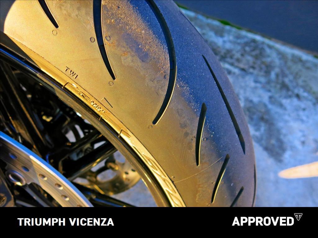 TRIUMPH Speed Twin 1200 Abs #9