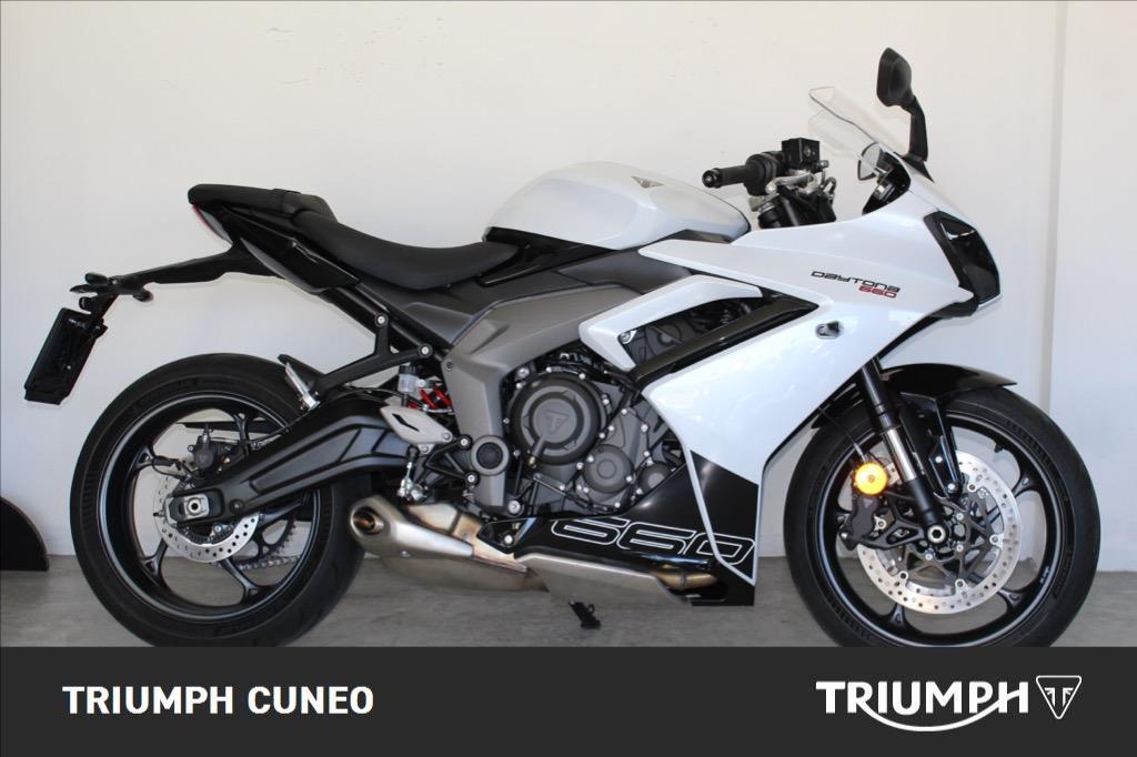 TRIUMPH Daytona 660 Abs #1