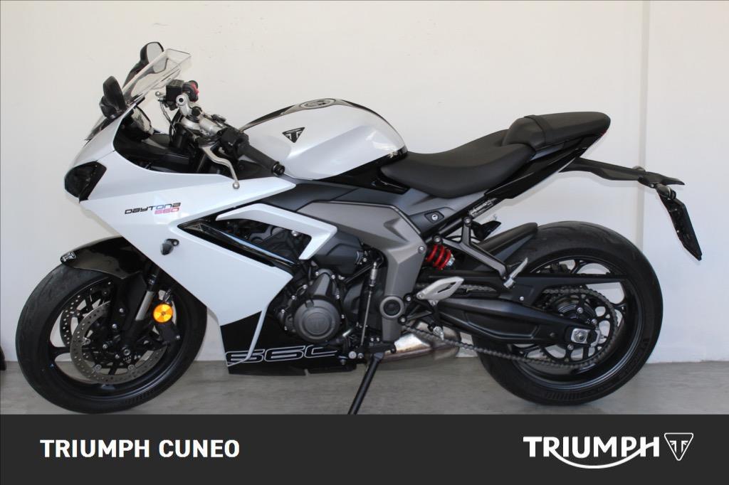 TRIUMPH Daytona 660 Abs #4