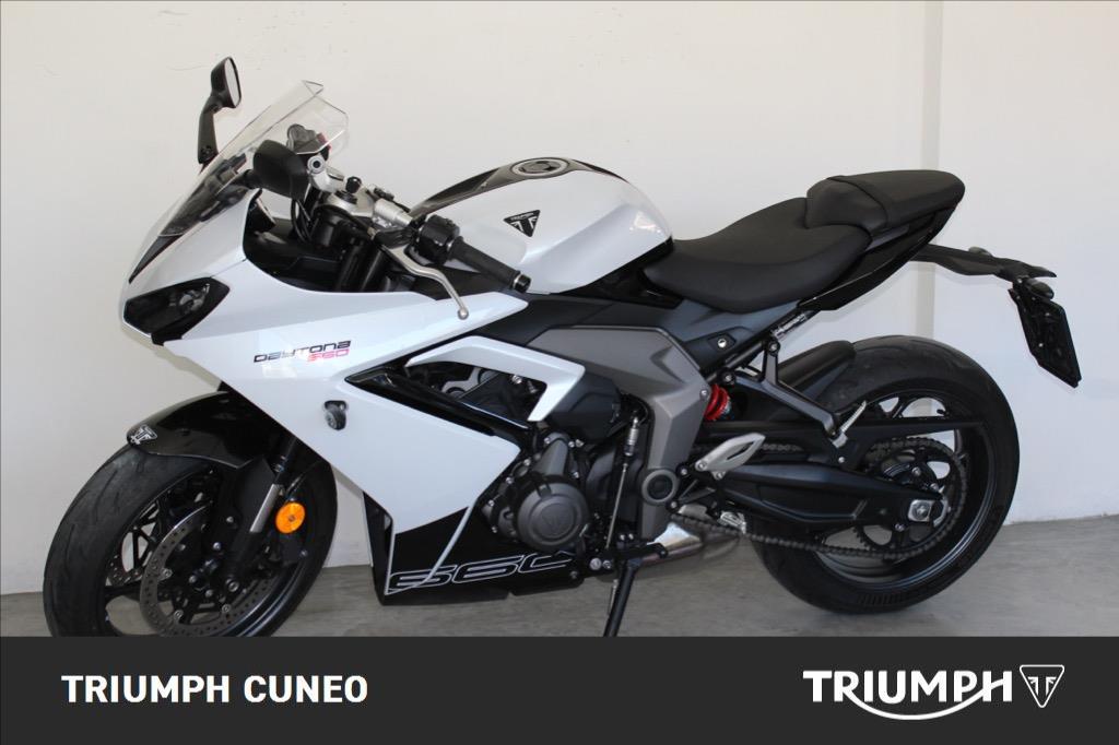 TRIUMPH Daytona 660 Abs #5