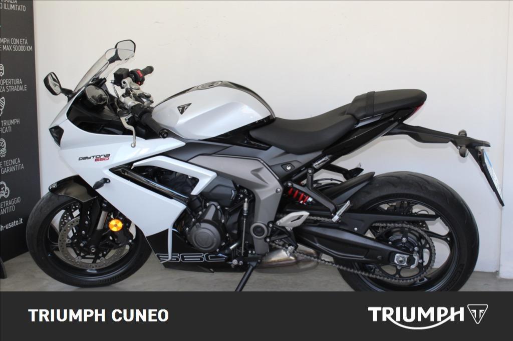 TRIUMPH Daytona 660 Abs #6