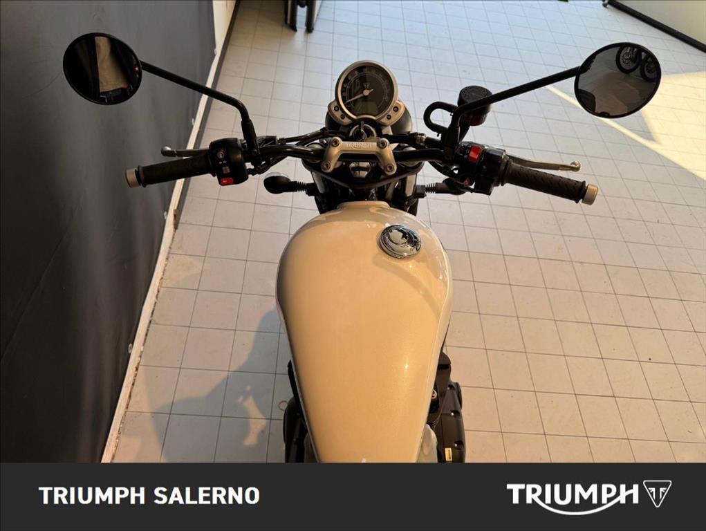 TRIUMPH Street Twin 900 