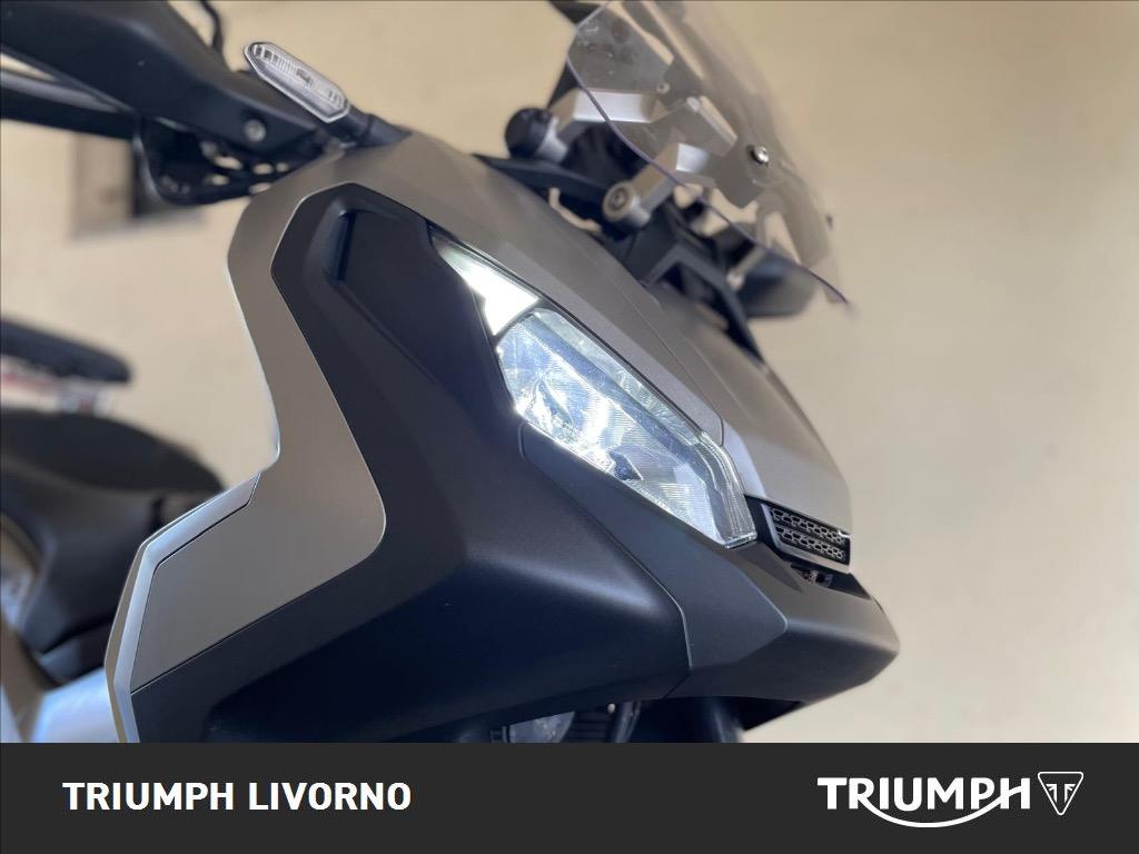 HONDA X-ADV 750 DCT Abs #9