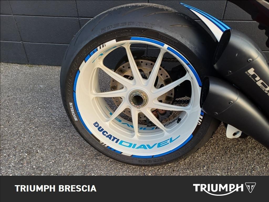 DUCATI Diavel 1199 Carbon