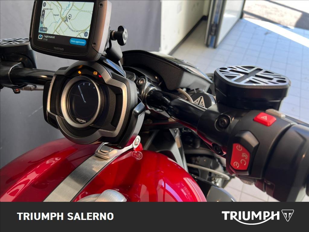 TRIUMPH Rocket III 2500 Storm R