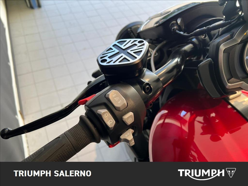 TRIUMPH Rocket III 2500 Storm R