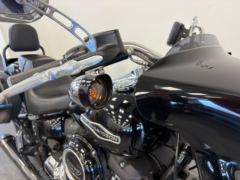 HARLEY DAVIDSON Sport Glide 107 1745 