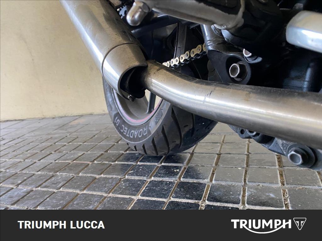 TRIUMPH Street Twin 900 