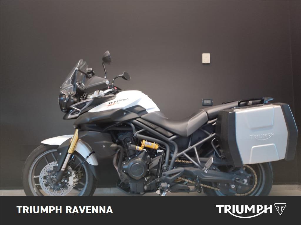 TRIUMPH Tiger 800 
