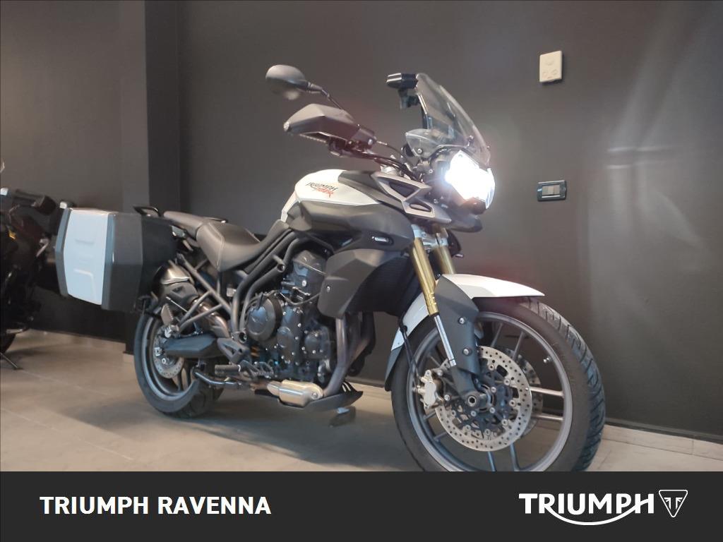 TRIUMPH Tiger 800 