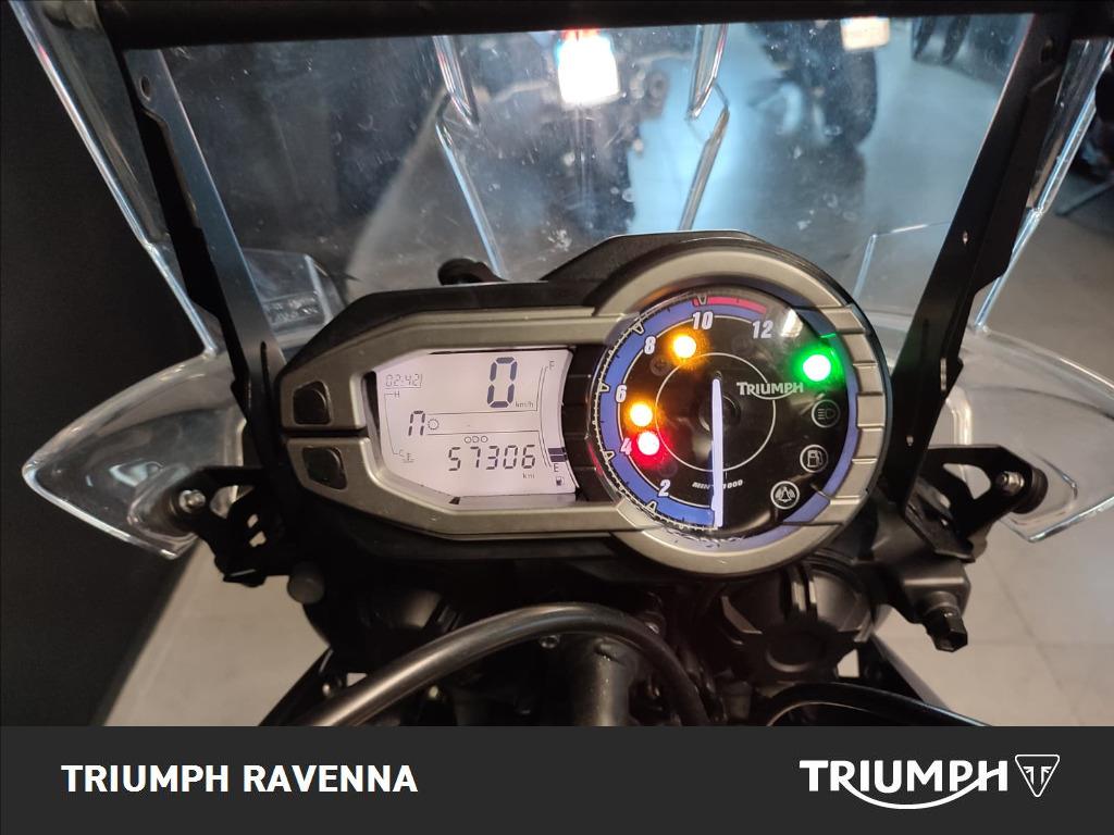 TRIUMPH Tiger 800 