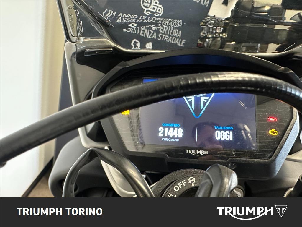 TRIUMPH Street Triple 765 R