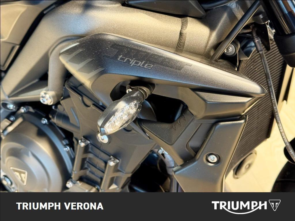 TRIUMPH Street Triple 765 R #8