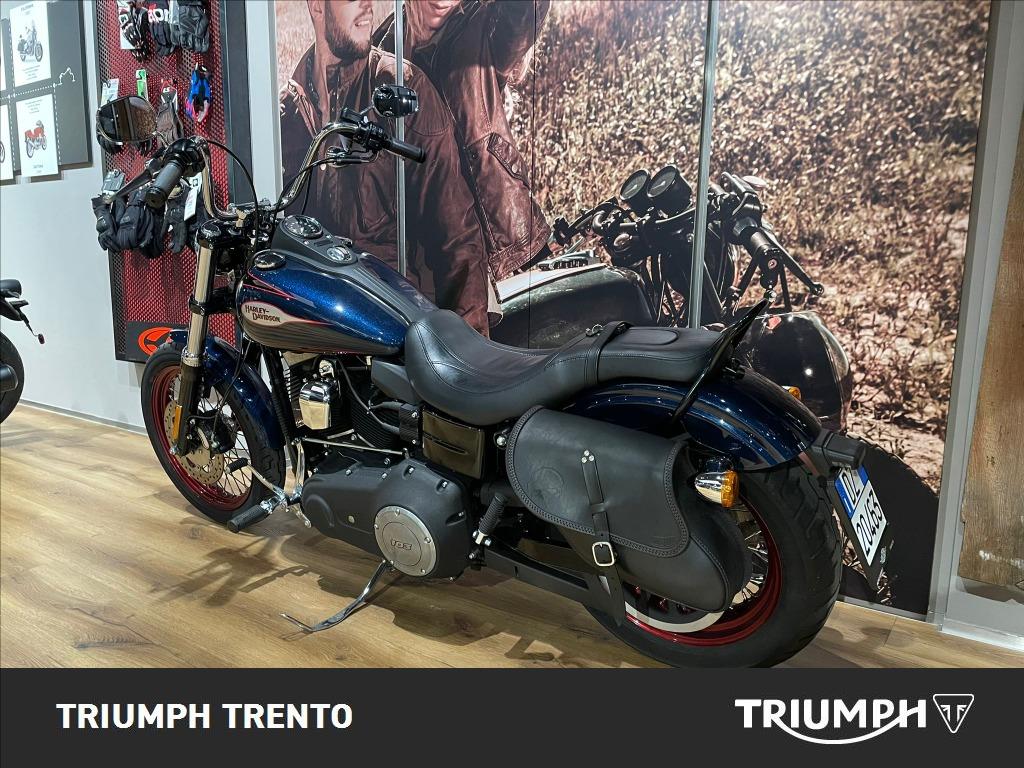 HARLEY DAVIDSON Dyna Street Bob 1690 