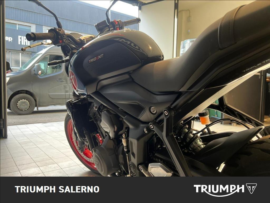 TRIUMPH Trident 660 Triple Tribute Abs #4