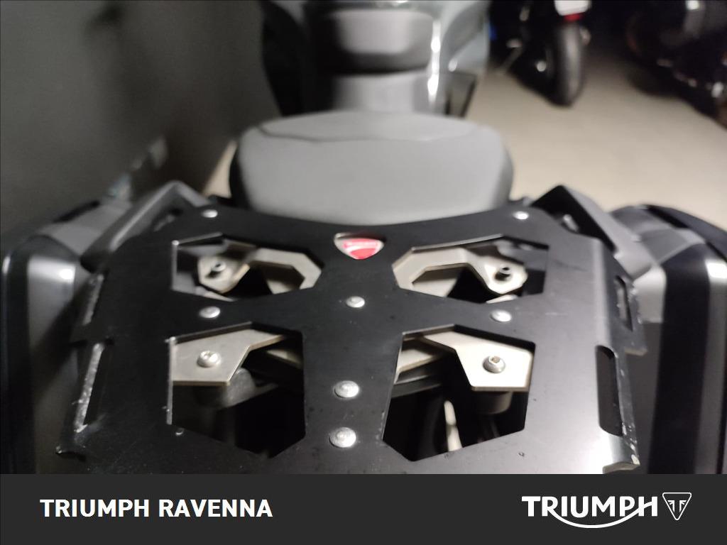 DUCATI Multistrada V2 950 S Travel Thrilling Black Livery