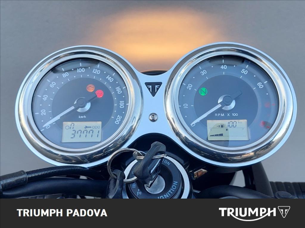 TRIUMPH Bonneville 900 T100 Black