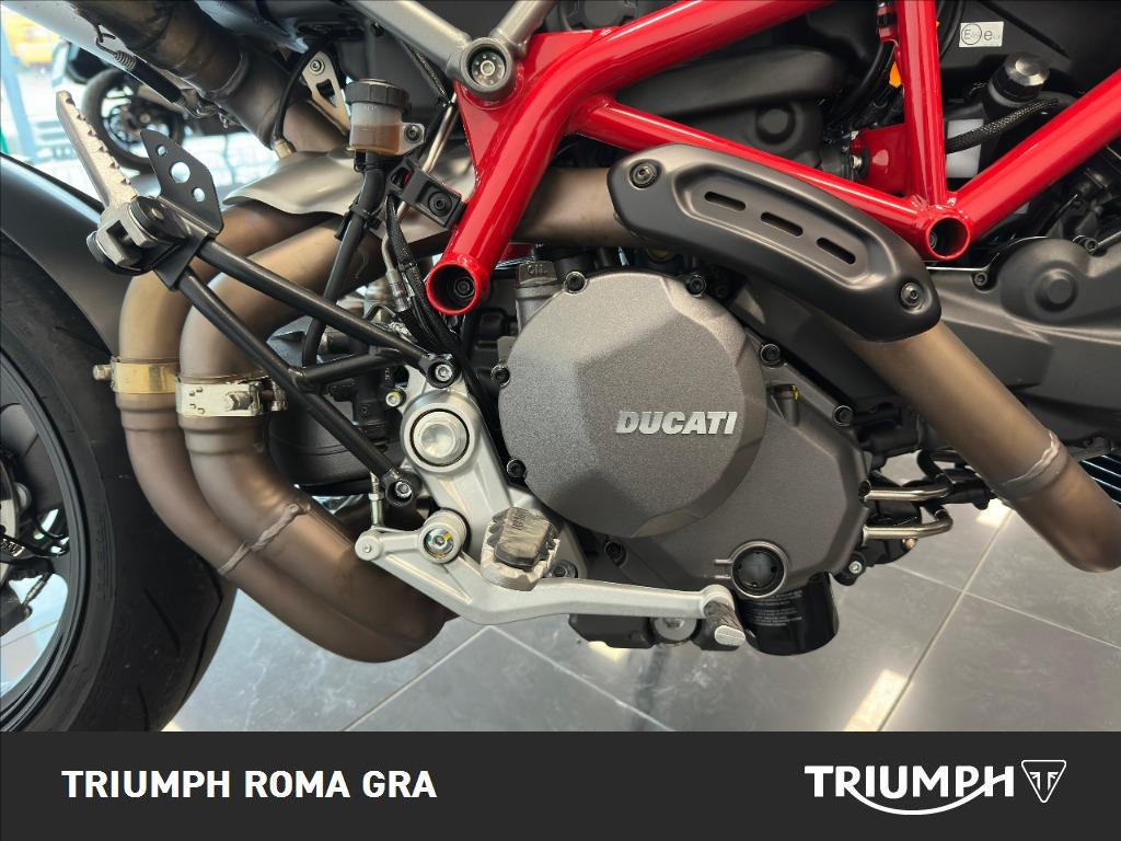 DUCATI Hypermotard 950 Red