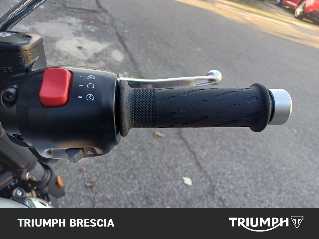 TRIUMPH Bonneville 900 T100 E5+