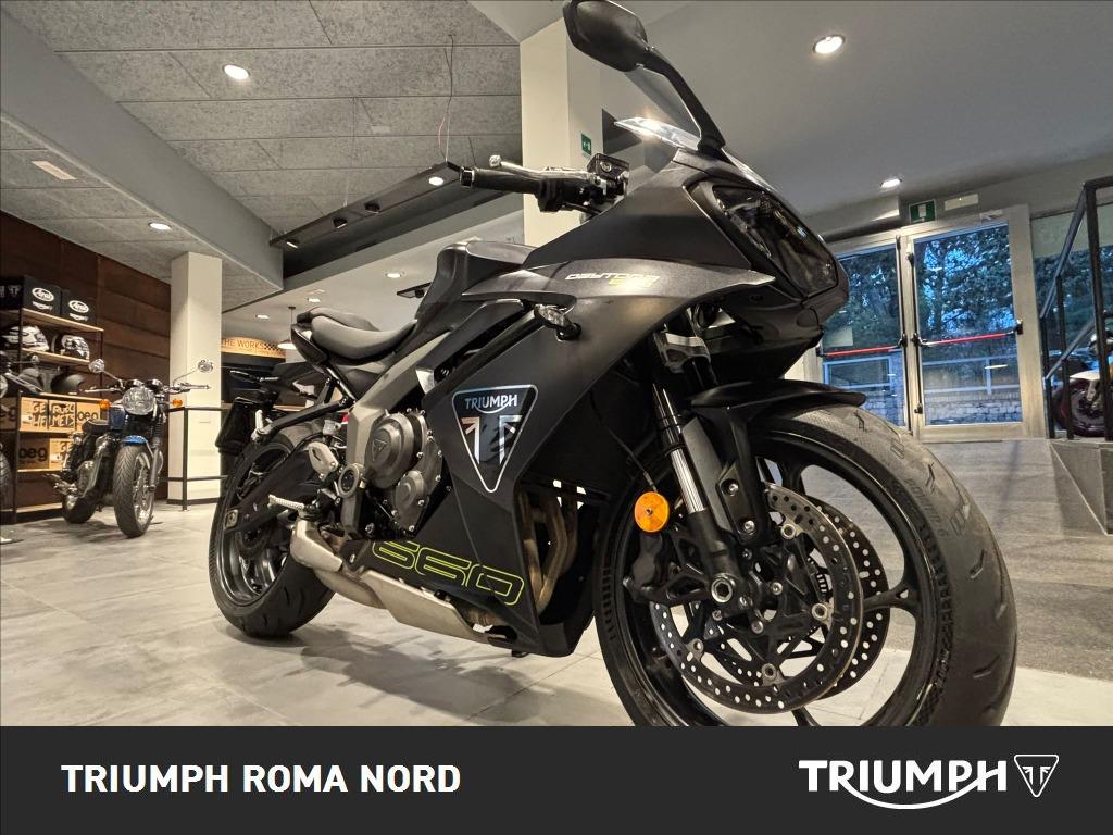 TRIUMPH Daytona 660 Abs