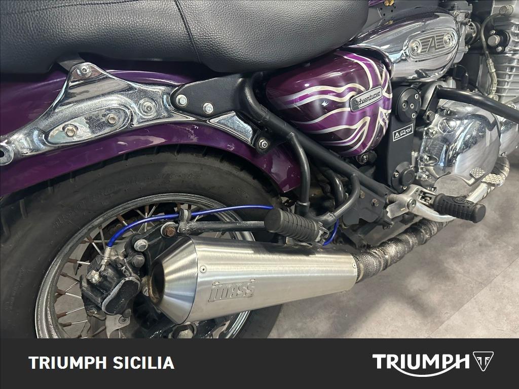 TRIUMPH Adventurer 900 
