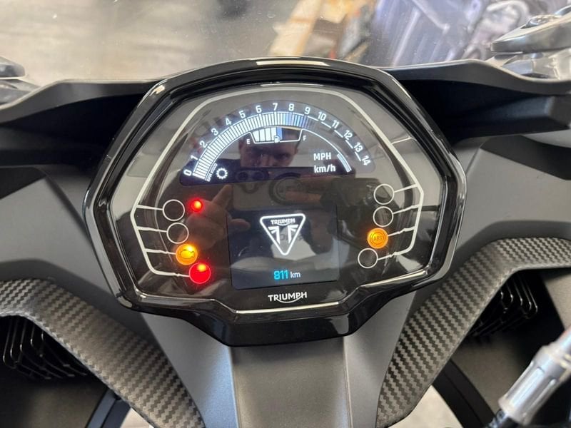 TRIUMPH Daytona 660 Dayotna 660