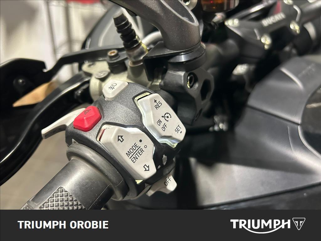 DUCATI Multistrada V2 950 S Thrilling Black Livery