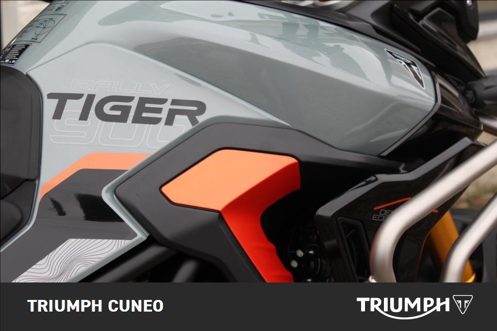 TRIUMPH Tiger 900 Desert Edition