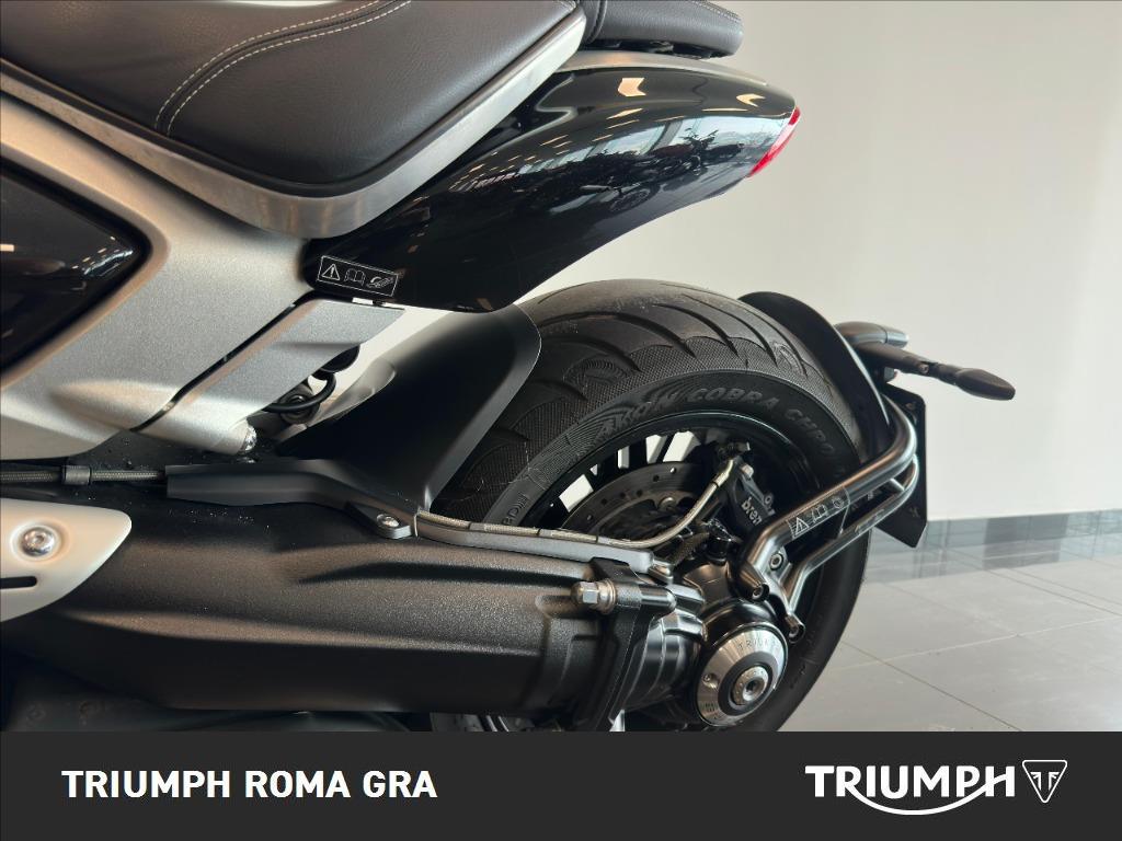 TRIUMPH Rocket III 2500 R #6