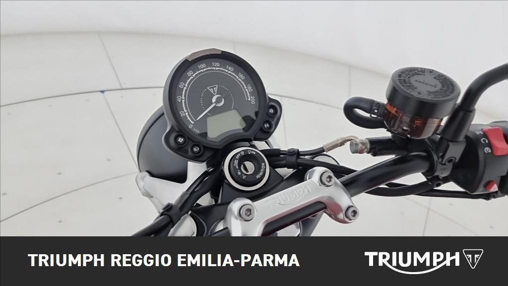 TRIUMPH Street Twin 900 