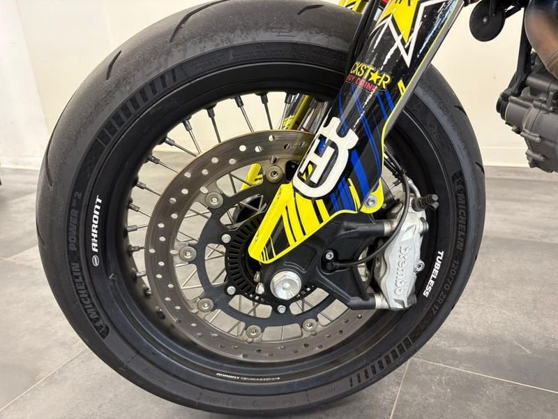 HUSQVARNA Supermoto 701 4T  #8