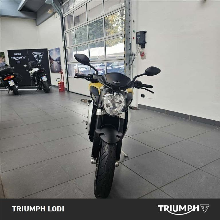 MV AGUSTA Brutale 675 