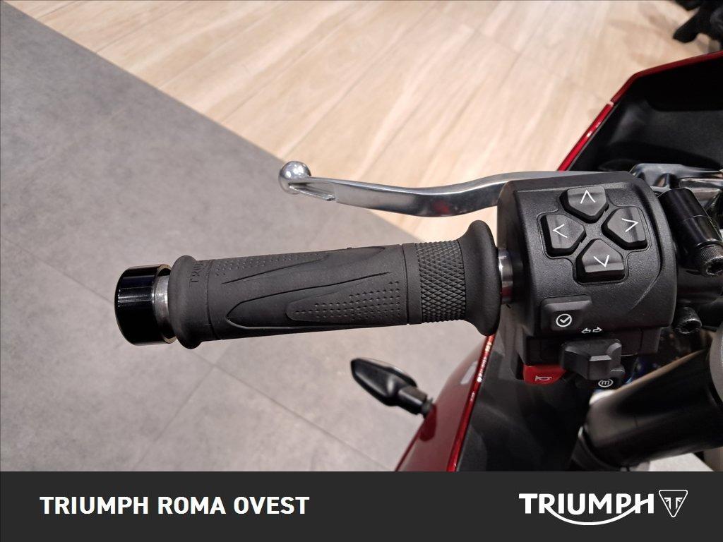 TRIUMPH Daytona 660 Abs #9