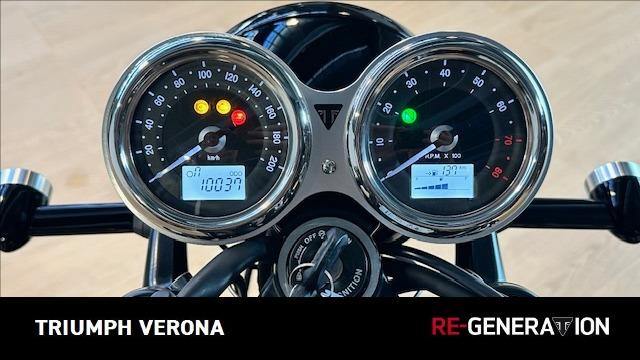 TRIUMPH Bonneville 900 T100 Black