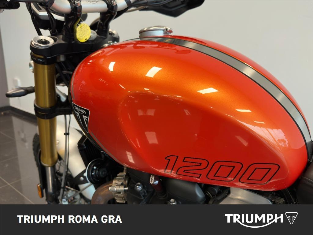 TRIUMPH Scrambler 1200 XE Baja Orange/Phantom Black Abs