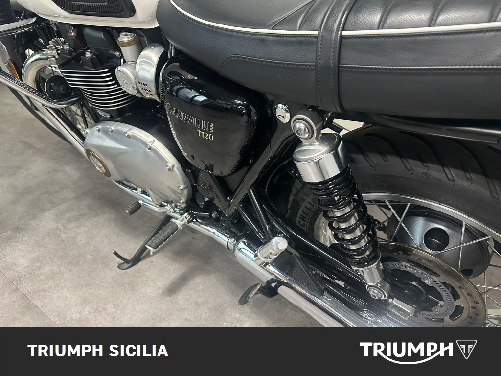 TRIUMPH Bonneville 1200 T120 Jet Black/Fusion White Abs E5