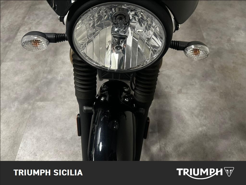 TRIUMPH Street Twin 900 