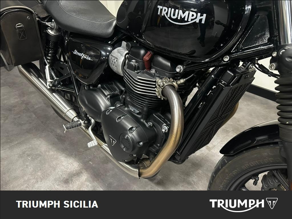 TRIUMPH Street Twin 900 