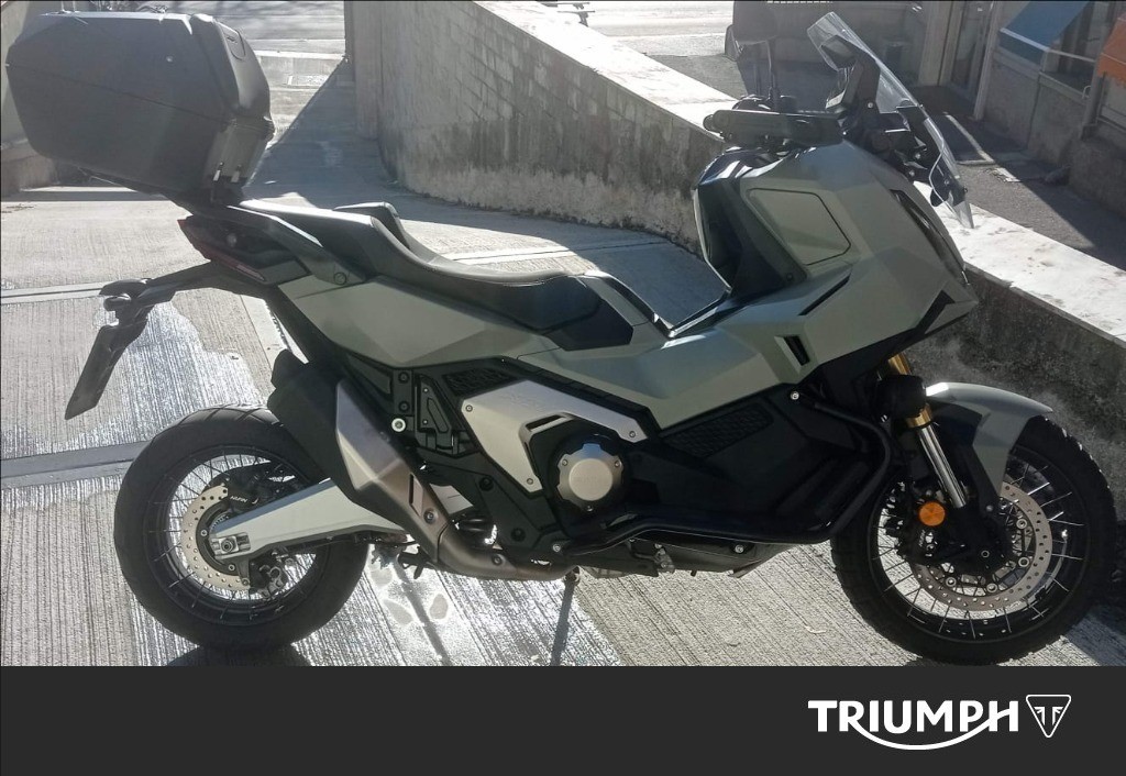 HONDA X-ADV 750 DCT Adventure Abs