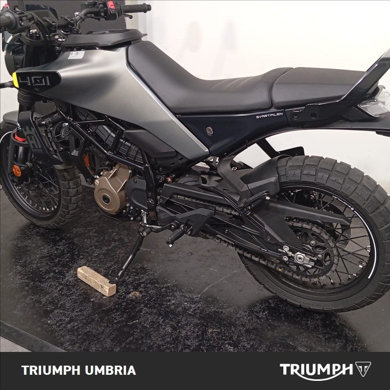 HUSQVARNA Svartpilen 401 4T #5