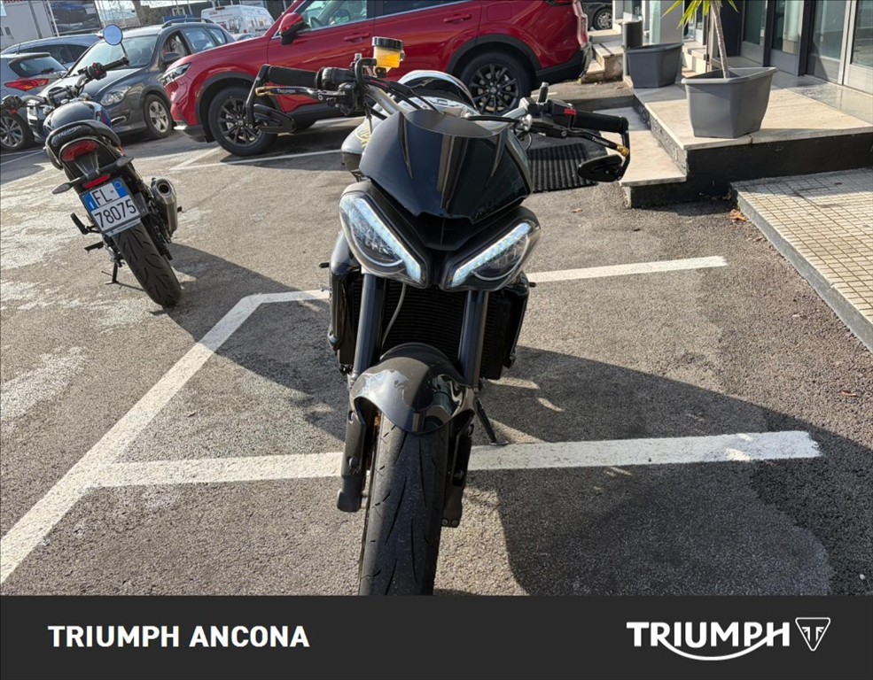 TRIUMPH Street Triple 675 R #1