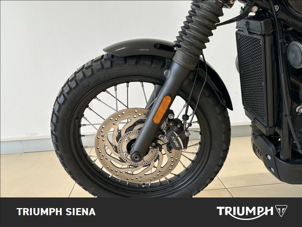TRIUMPH Street Scrambler 900 