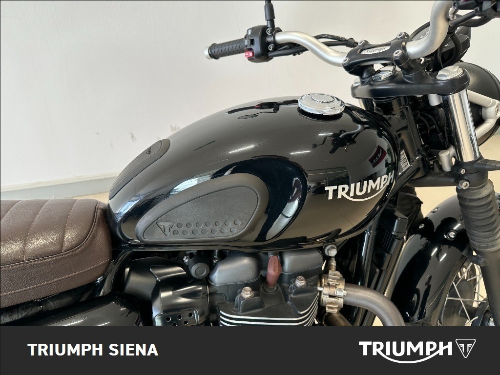 TRIUMPH Street Scrambler 900 